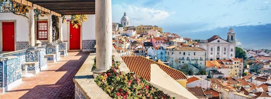 Lisbon: Old Town Tour by Tuk Tuk | Local Guide - Lisbon Cathedral and the first look at old Lisbon