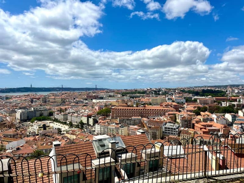 Lisbon Old Town Tuk Tuk Top Experience - What $29 means for the value