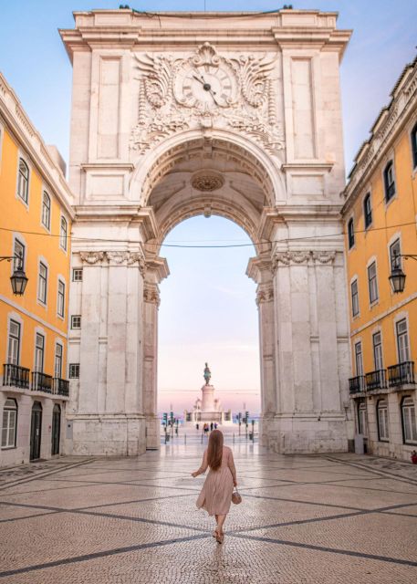 Lisbon Old Town Tuk Tuk Top Experience - The guides and the quality of the commentary