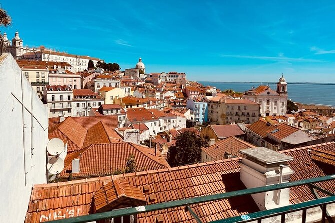 Lisbon: Old Town Tuk-Tuk Tour - Saint Anthony’s Church and Lisbon Cathedral