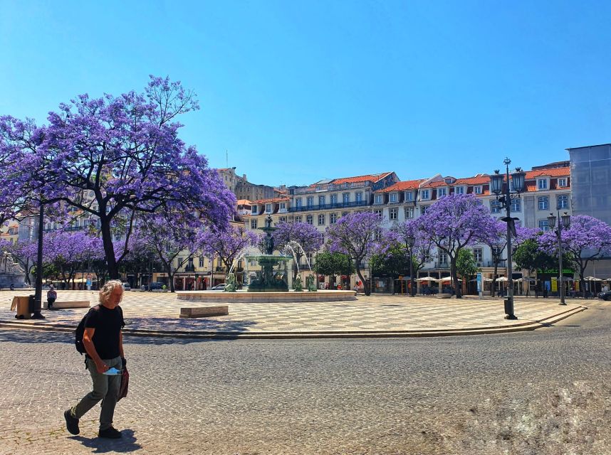 Lisbon: Old Town TukTuk Tour and Scenic Viewpoints in Alfama - Choosing between 1.5, 2, and 3.5 hours