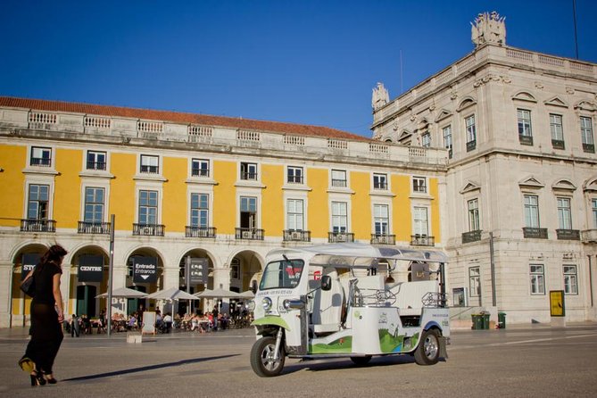 Lisbon Private 5-Hour Eco Tuk-Tuk Tour with Local Tastings - Alfama and the old lanes of the city