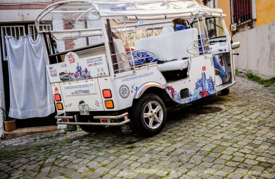 Lisbon: Private City Tour by Eco Tuk Tuk - Praça do Comércio and the Tagus finish
