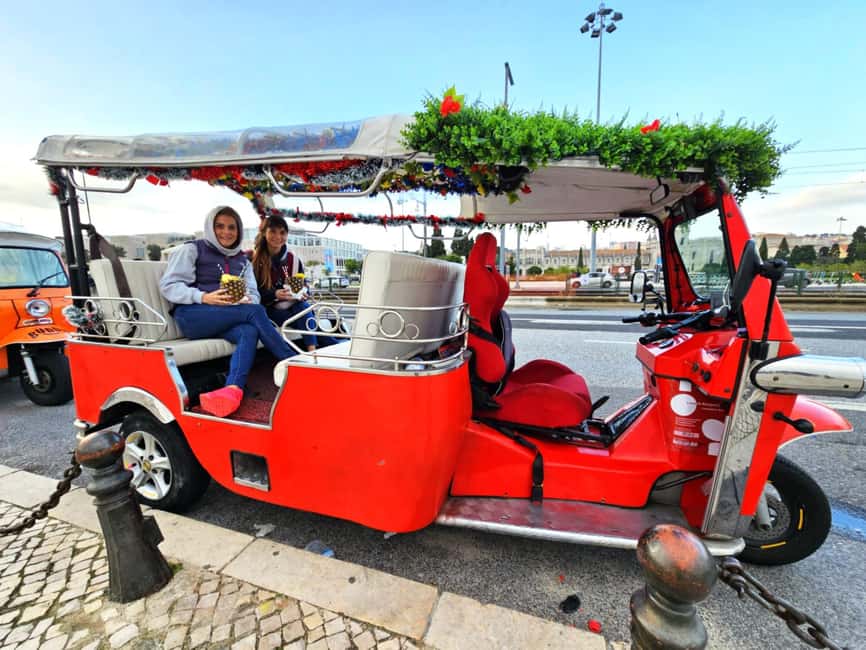 Lisbon: Private city tour by tuktuk alfama up to 90 min - Starting at Time Out Market
