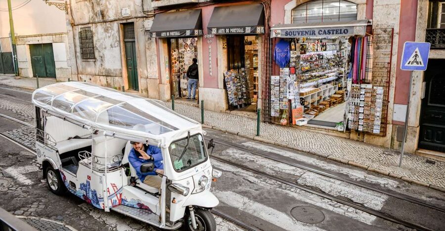 Lisbon: Private Expert City Tour by Eco Tuk Tuk - Graça, Mouraria, and the older quarters
