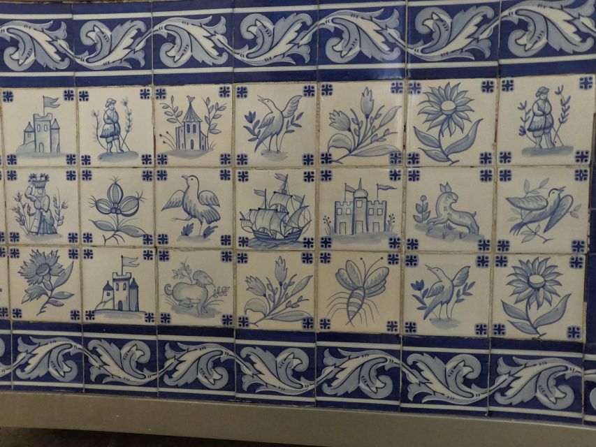 Lisbon:Private guided historical sightseeing Tour by TUK-TUK - Price, timing, and what you really receive