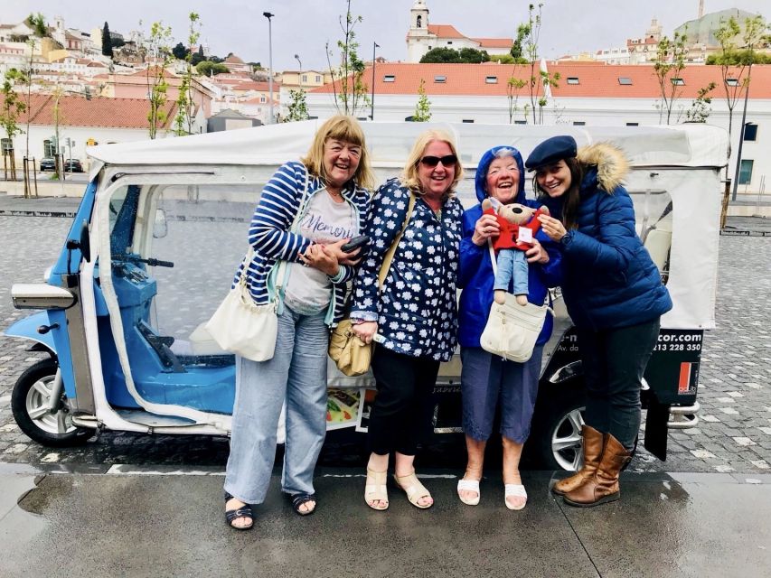 Lisbon: Private Guided Tour of Historical Center by Tuk Tuk - Key points at a glance