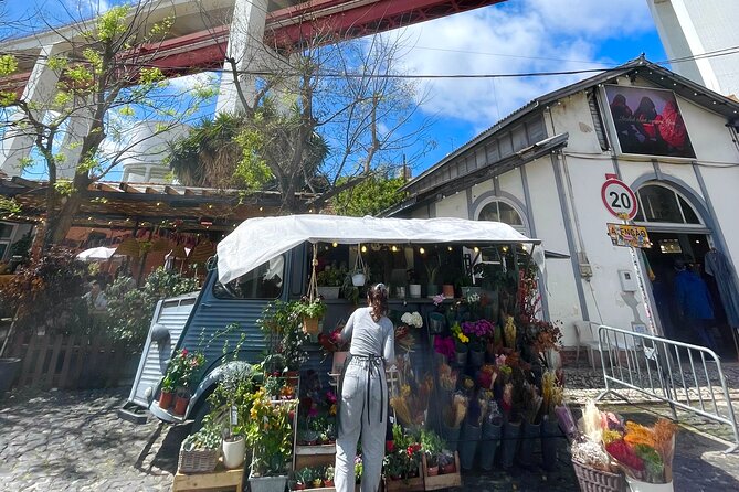 Lisbon Private Guided Tour with a Local and Tuk Tuk Ride - Walking the lanes of Alfama