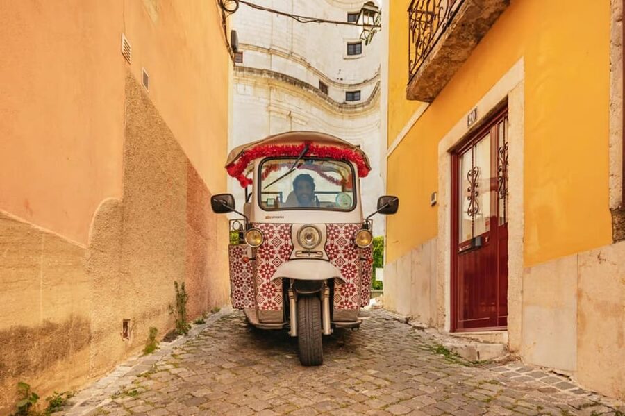 Lisbon: Private Guided Tuk-Tuk Tour with Hotel Pickup - Portas do Sol and Senhora do Monte