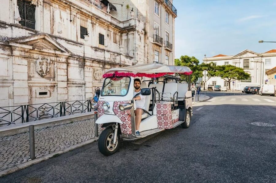 Lisbon: Private Guided Tuk-Tuk Tour with Hotel Pickup - Belém and the Tagus on the four-hour route