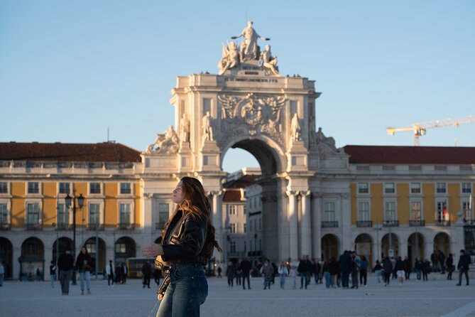 Lisbon: Private Professional Guided Tuk-tuk Tour - Jerónimos Monastery in 20 minutes