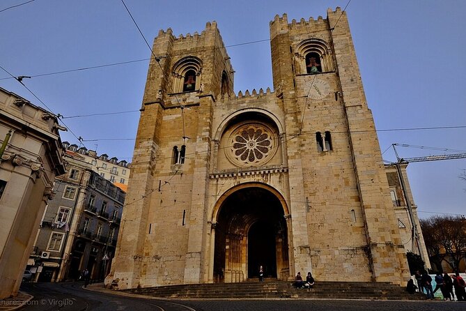 Lisbon Private Tour (3 Hours) by Electric Tuk Tuk - Two Alfama viewpoints with very different rewards