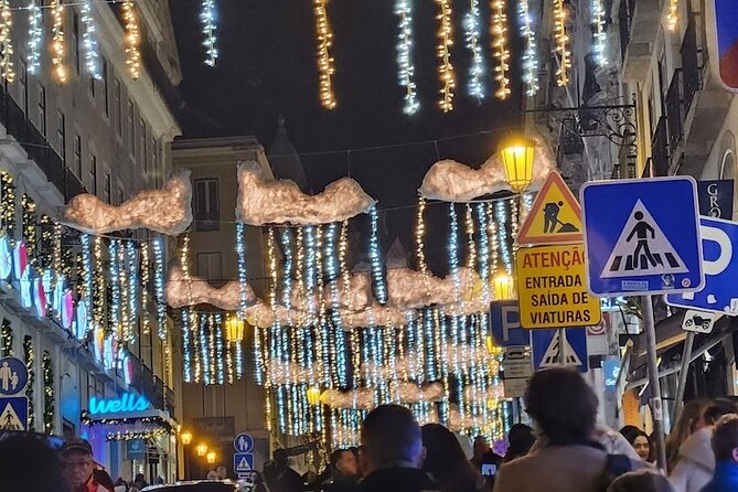 Lisbon Private Tour by Tuk Tuk (Christmas Lights) - Príncipe Real and the climb to São Pedro de Alcântara