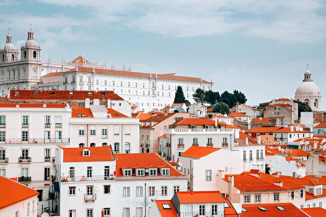 Lisbon: Private Tuk-Tuk City Tour - Guides, commentary, and the vehicle