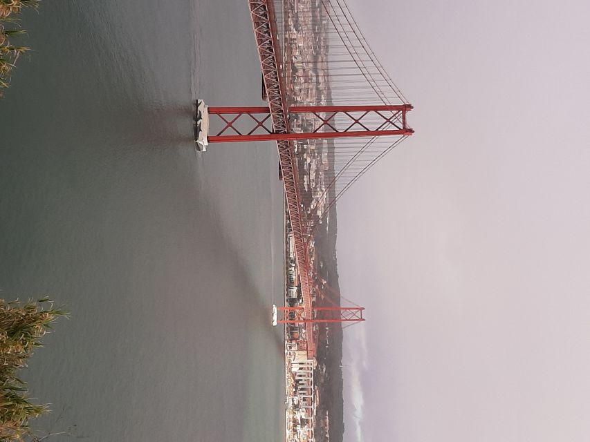 Lisbon: Private Tuk Tuk Tour Christ the King & Abril Bridge - A fast route from central Lisbon to the south bank