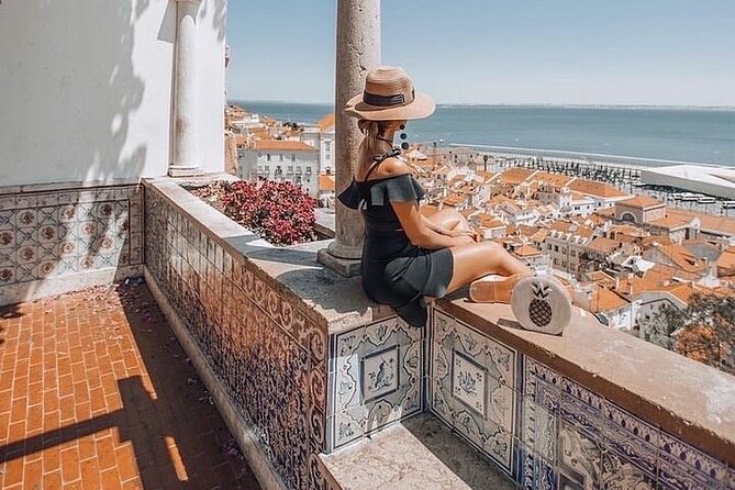 Lisbon-Private Tuk Tuk Tour With Free Hotel Pickup & Drop off - São Jorge Castle and the Alfama ridge
