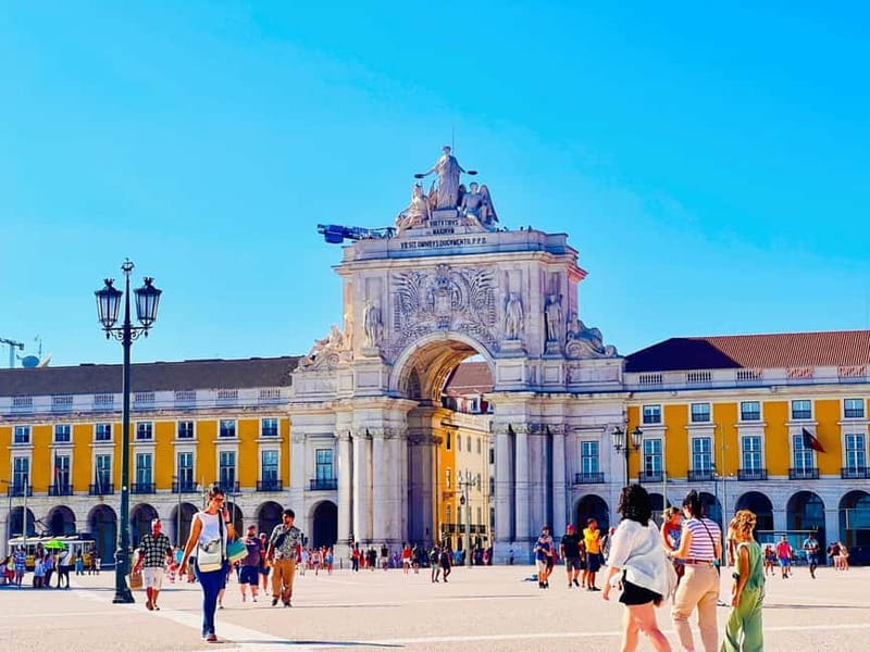 Lisbon: Private Tuk Tuk Tour with Polaroid Photos - Key points to know before you book