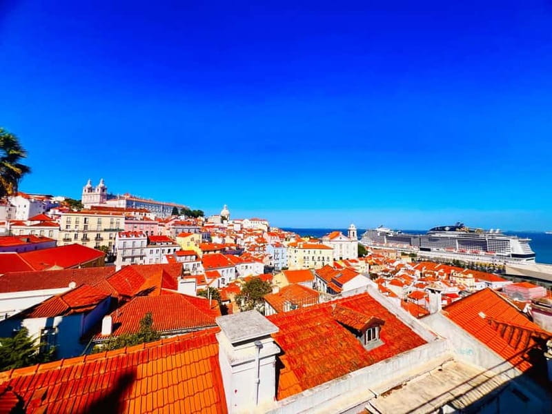 Lisbon: Private Tuk Tuk Tour with Polaroid Photos - Why a tuk-tuk works so well in Lisbon