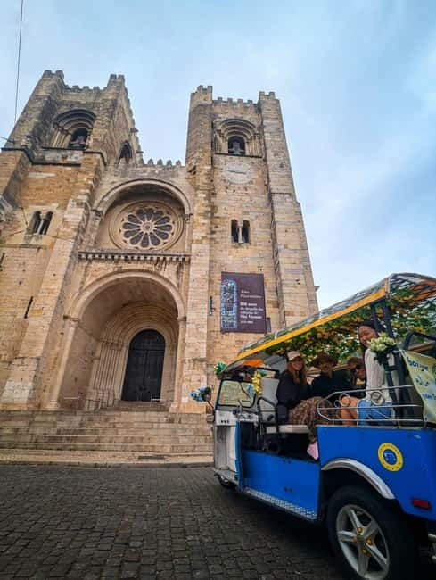 Lisbon: Private Tuk Tuk Tour with Polaroid Photos - How long should you book?