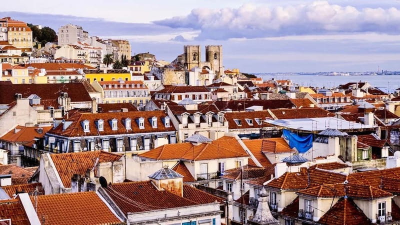 Lisbon: Private Tuktuk Tour with History & Music - Senhora do Monte and Lisbon from above