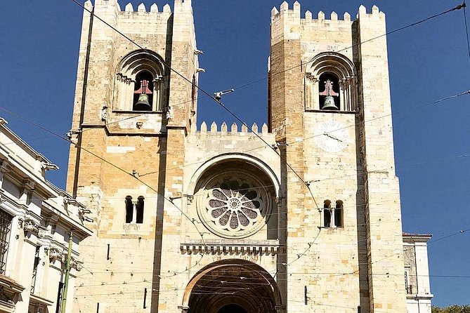 Lisbon - Private Vintage Tuk Tour with Hotel Pickup - Estrela Basilica and the central neighborhoods