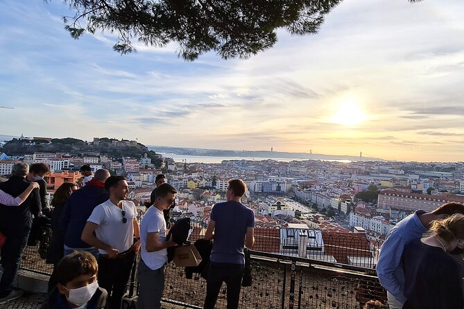 Lisbon's 7 Hills on Tuk-Tuk - São Pedro de Alcântara and the central hills