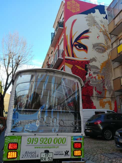 Lisbon Street Art by Tuk Tuk : Graffiti & Murals Discovery - Vhils and Shepard Fairey start the art story
