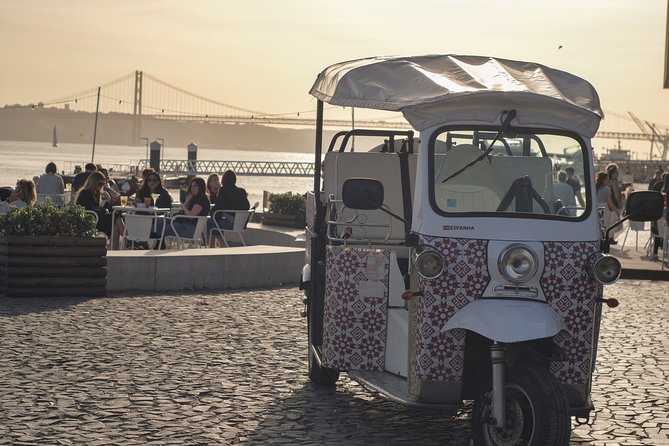 Lisbon Street Art - Private Tuk Tuk Tour with pickup - Age, access, and cancellation details