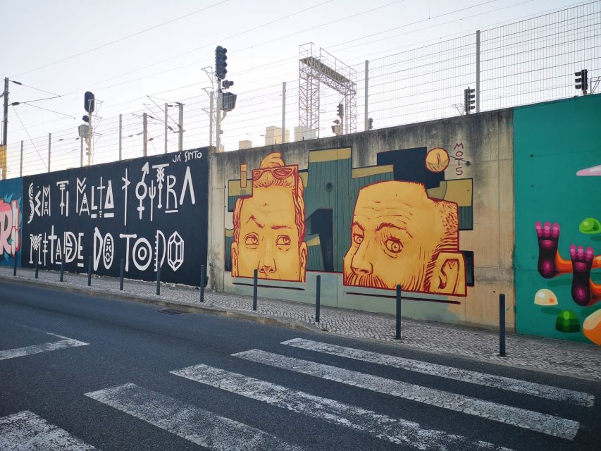 Lisbon: Street Art Tuk Tuk Tour - What the 2-hour tour can cover