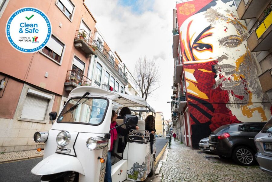 Lisbon: Street Art TukTuk Tour - Why this street art tour works in Lisbon