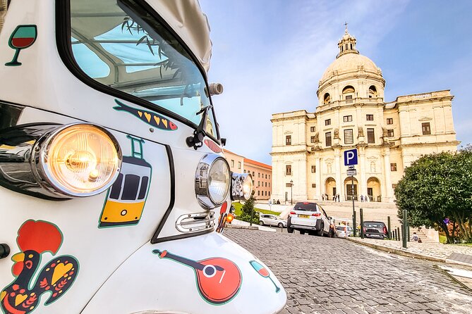 Lisbon tour Oldtown & Viewpoints on a tuktuk - Senhora do Monte: Lisbon from its highest central viewpoint