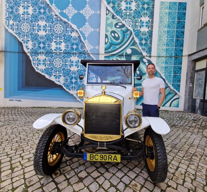 Lisbon: Tuk Tuk 2H Tour Lisbon with a Old Timer - Key points at a glance