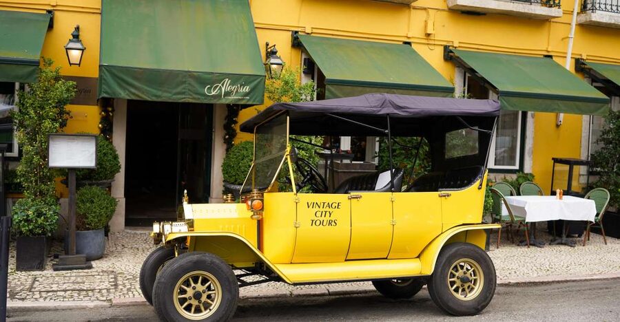 Lisbon: Tuk Tuk City tour with vintage car - Three hours toward Belém’s monuments
