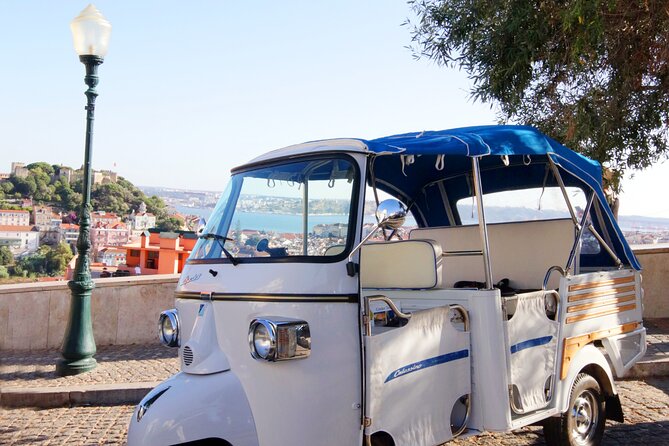 Lisbon Tuk Tuk Tour – 1-Hour Old Town Experience - Santa Luzia and Portas do Sol bring the first big views