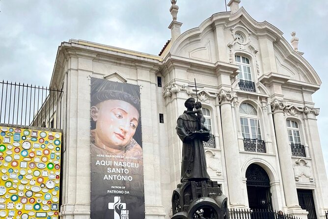 Lisbon TukTuk City Tour | Lisbon Private Sightseeing Tours - São Vicente, the Pantheon, and Feira da Ladra