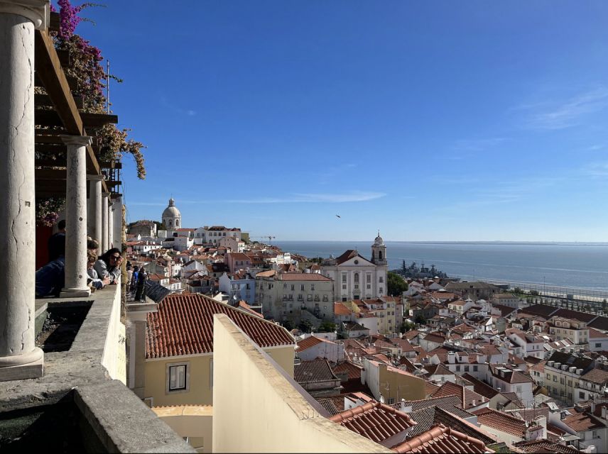 Lisbon Tuktuk Old-town Sightseeing Tour - Lisbon Cathedral and Saint Anthony Church