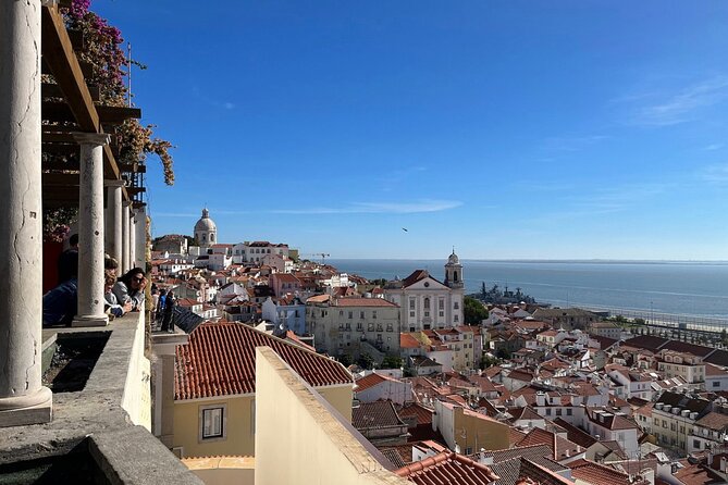 Lisbon Tuktuk Tour With Pickup - A practical finish at Time Out Market