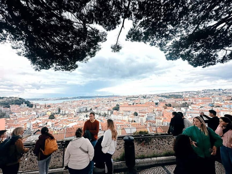 Lisbon with Tukxi: Historical Secrets by Tuk-Tuk - Key points at a glance