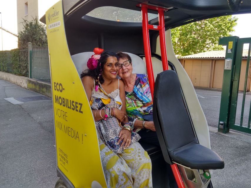 Lyon: 1 or 2-Hour Pedicab Tour - What the guide adds to the ride