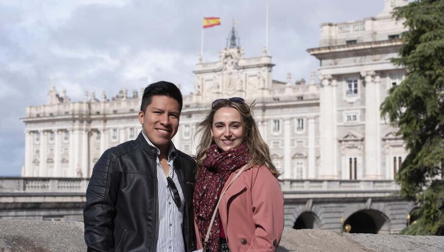 Madrid: Eco-Friendly, Private, and Unique Tuk Tuk Experience - Plaza de España, Callao, and Madrid’s grand avenues