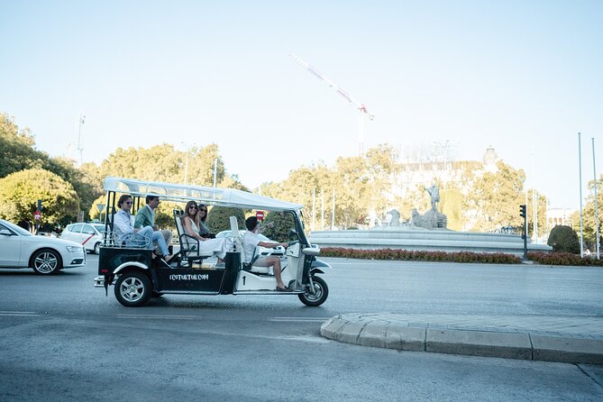 Madrid Express Tour with Local Guide in Eco Tuk Tuk Private - Why a tuk tuk works well in central Madrid