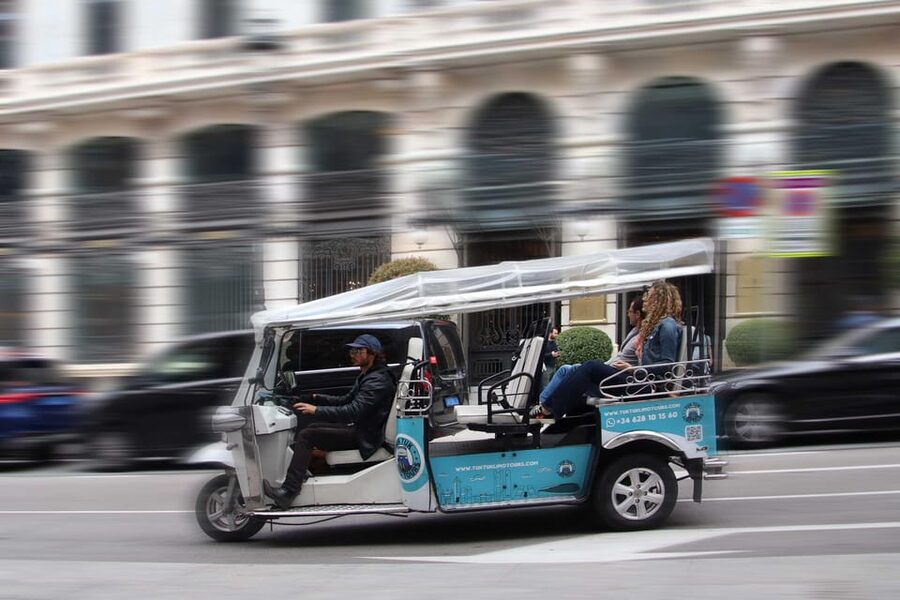 Madrid: Make your own 60 minutes tuk tuk tour - Why a custom Madrid tuk tuk route works