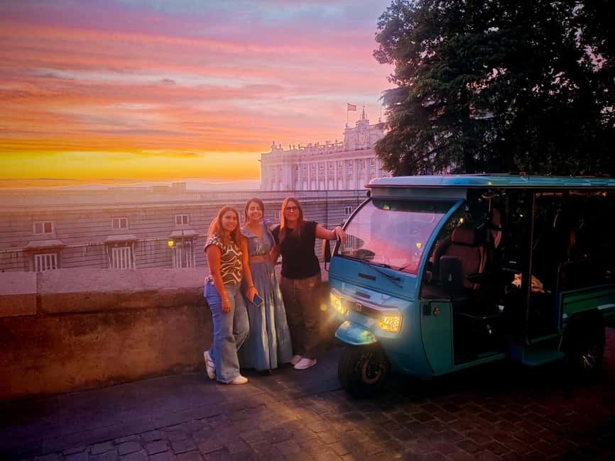Madrid: Tour with Tuk Tuk Zero: The Best of Madrid in 2h 15min - Neptune, Cibeles, and Madrid’s grand civic center
