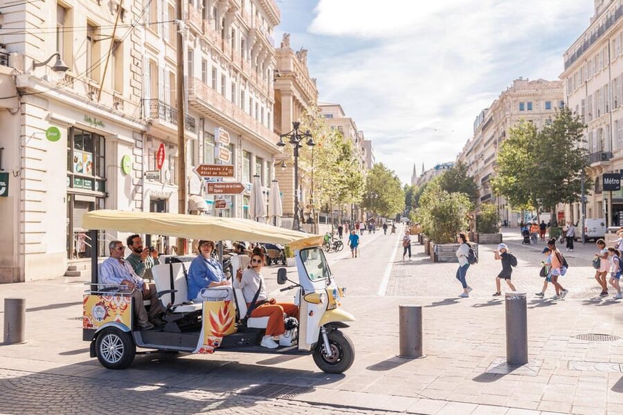 Marseille: Explore the historic Panier district in an electric Tuk Tuk - Seeing Le Panier’s facades and monuments