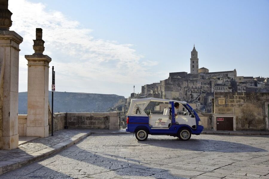 Matera: Panoramic Tuk-Tuk Tour - Piazza Duomo and the cathedral stop