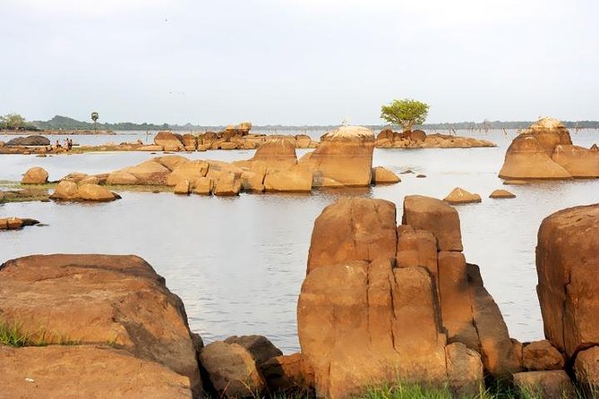 Mihintale TukTuk tour at Anuradhapura - Who will get the most from this tour