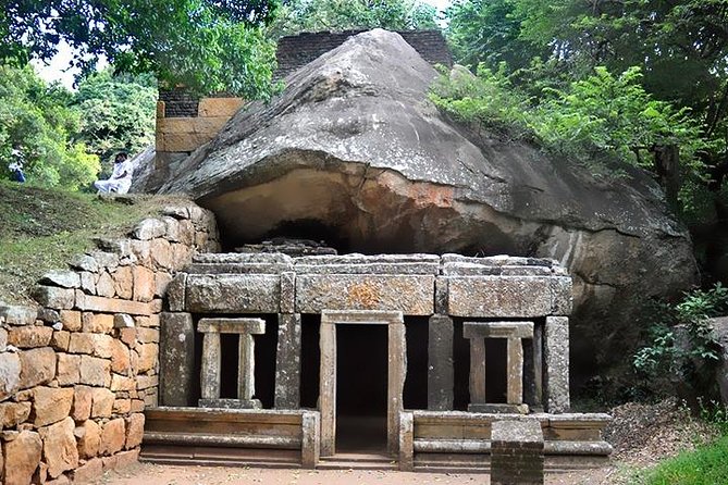 Mihintale TukTuk tour at Anuradhapura - Booking details and weather rules