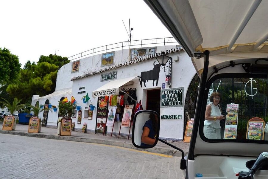 Mijas: Panoramic city tour with an electric Tuk Tuk - Comfort, weather, and practical limits