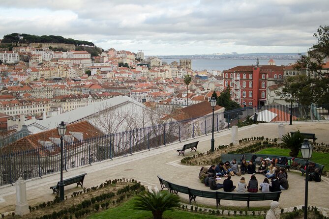 Mon Ami Burguês - Lisbon City Center Private Tuk Tuk Tour - São Pedro de Alcântara brings the first big view
