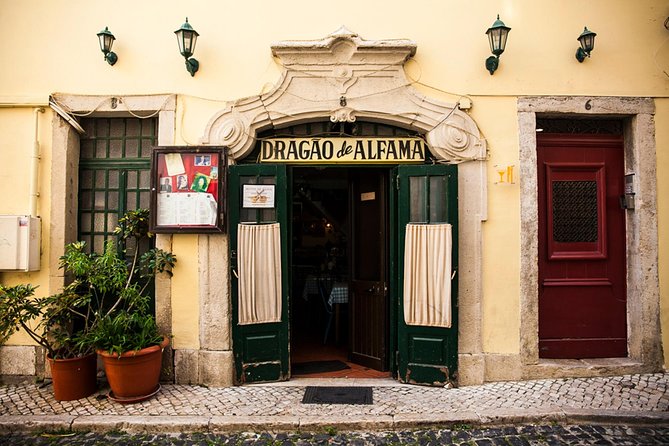 Mon Ami Vadio - Lisbon Old City Private Tuk Tuk Tour - Portas do Sol, the view that earns its place
